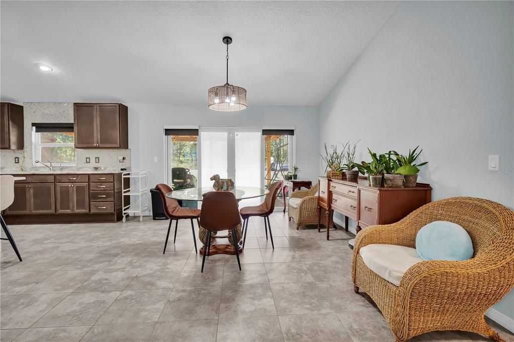 For Sale: $309,990 (3 beds, 2 baths, 1705 Square Feet)