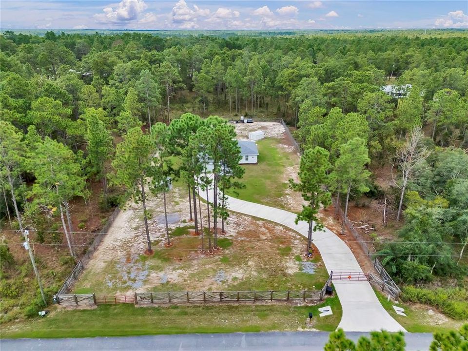For Sale: $309,990 (3 beds, 2 baths, 1705 Square Feet)