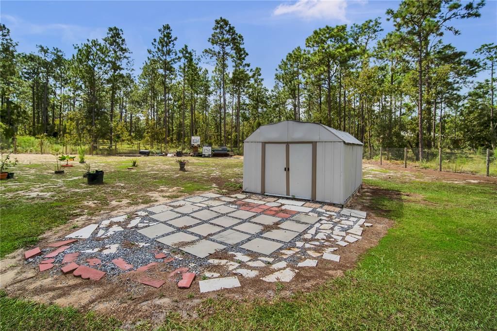 For Sale: $309,990 (3 beds, 2 baths, 1705 Square Feet)