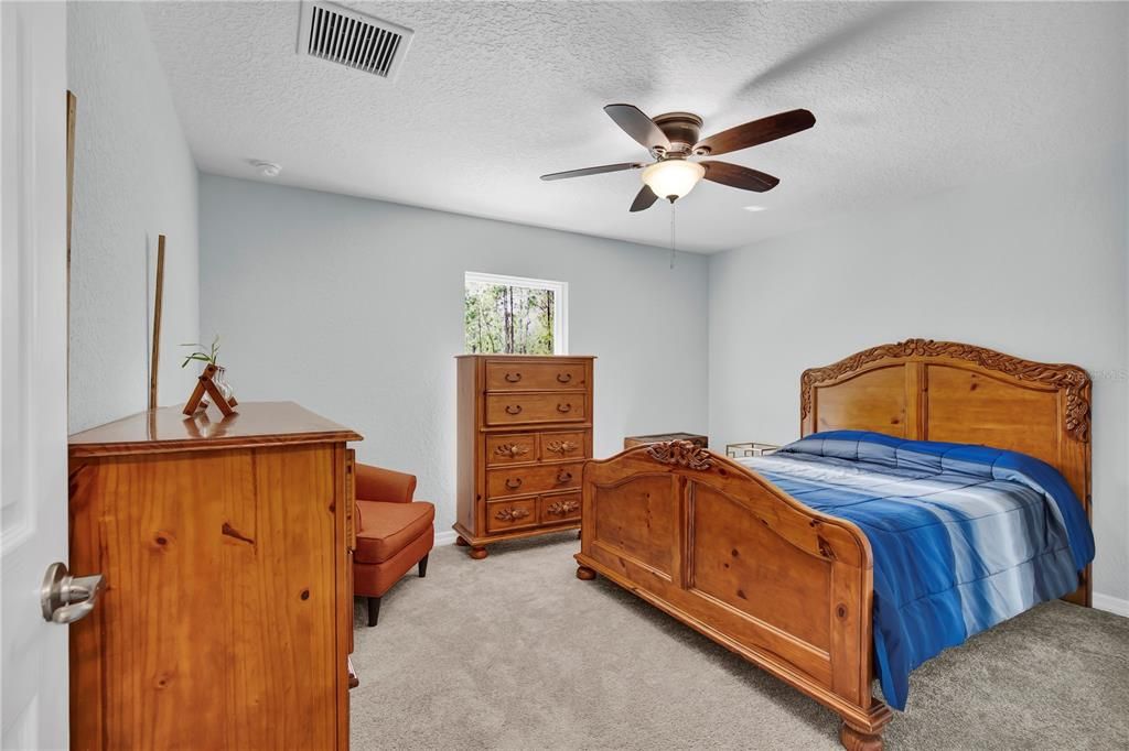 For Sale: $309,990 (3 beds, 2 baths, 1705 Square Feet)