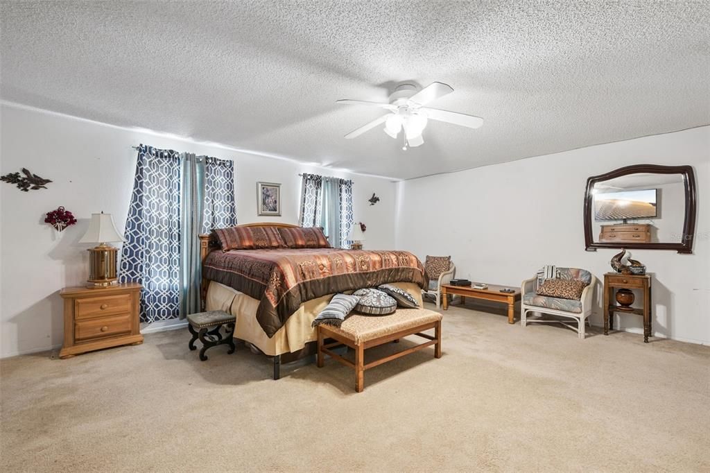 For Sale: $430,000 (4 beds, 2 baths, 2314 Square Feet)