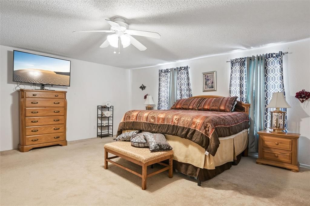 For Sale: $430,000 (4 beds, 2 baths, 2314 Square Feet)