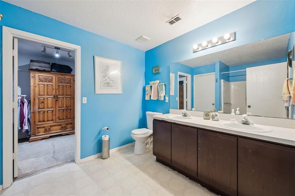 For Sale: $430,000 (4 beds, 2 baths, 2314 Square Feet)