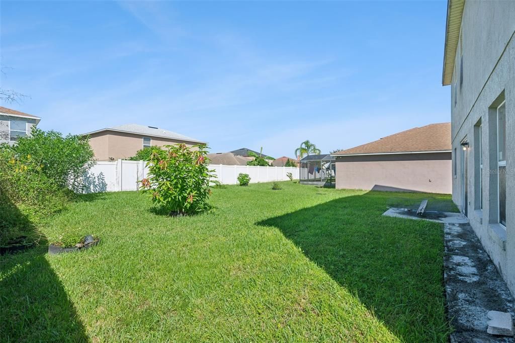 For Sale: $430,000 (4 beds, 2 baths, 2314 Square Feet)