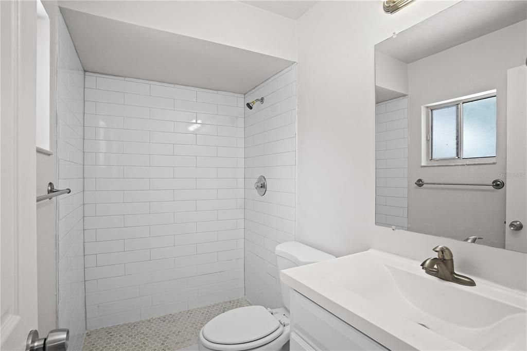 For Sale: $289,900 (3 beds, 2 baths, 1332 Square Feet)