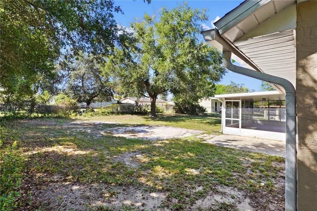 For Sale: $289,900 (3 beds, 2 baths, 1332 Square Feet)
