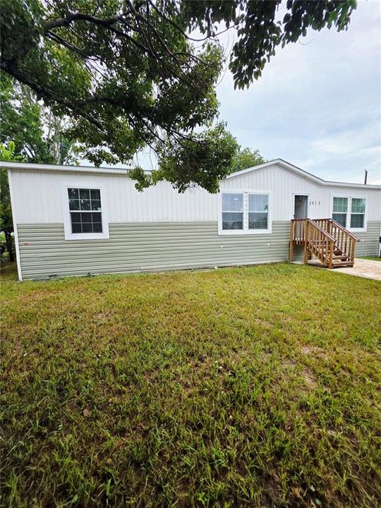 For Sale: $229,994 (3 beds, 2 baths, 1447 Square Feet)