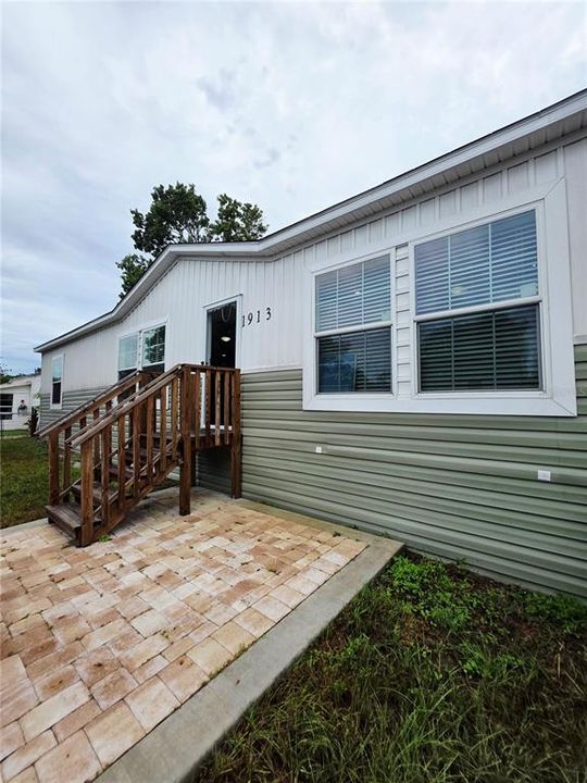 For Sale: $229,994 (3 beds, 2 baths, 1447 Square Feet)