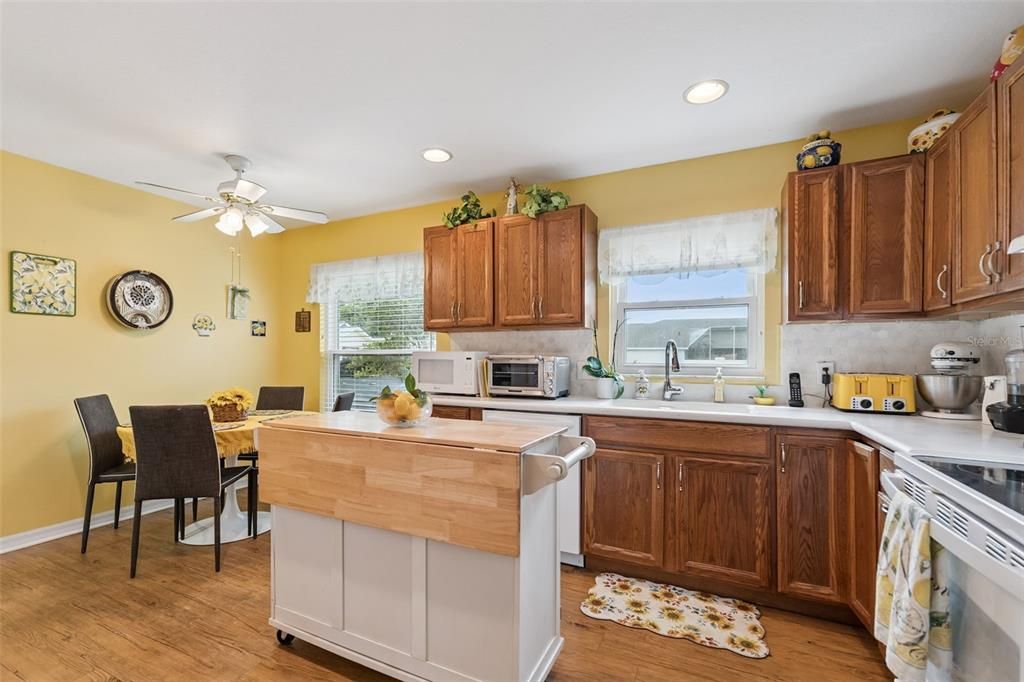 For Sale: $248,000 (3 beds, 2 baths, 1510 Square Feet)