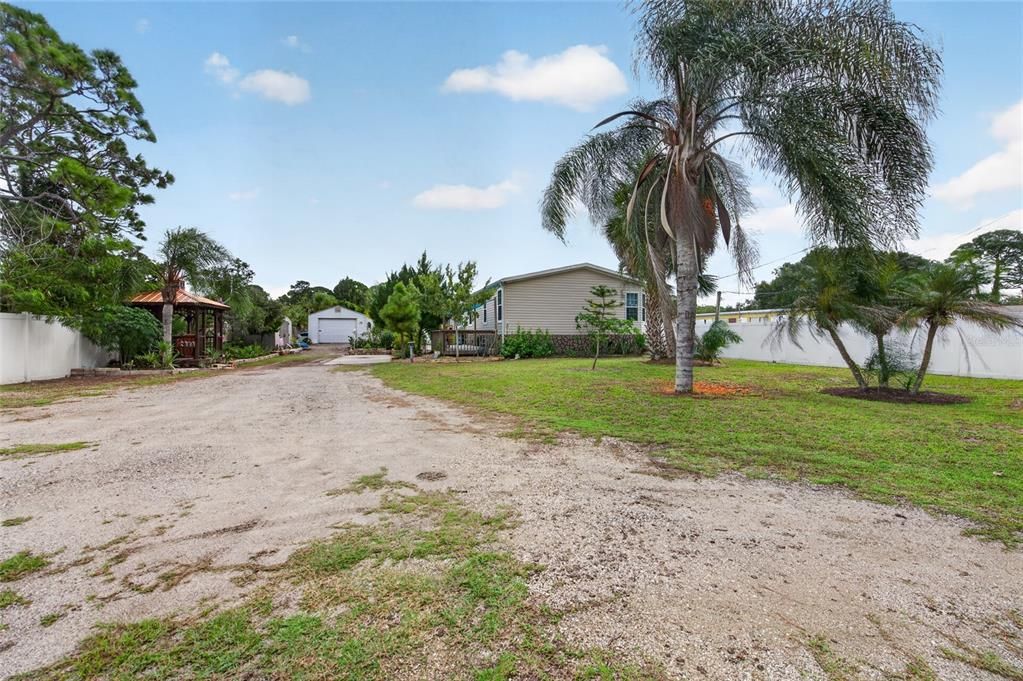 En Venta: $269,900 (3 camas, 2 baños, 1941 Pies cuadrados)