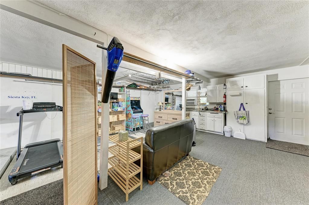 В аренду: $6,500 (3 спален, 2 ванн, 1964 Квадратных фут)
