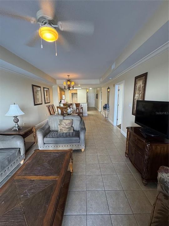 For Sale: $360,000 (2 beds, 2 baths, 1169 Square Feet)