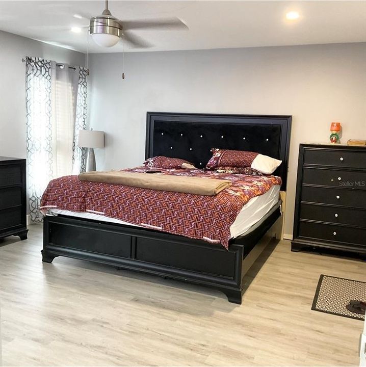 На продажу: $398,500 (3 спален, 2 ванн, 2216 Квадратных фут)