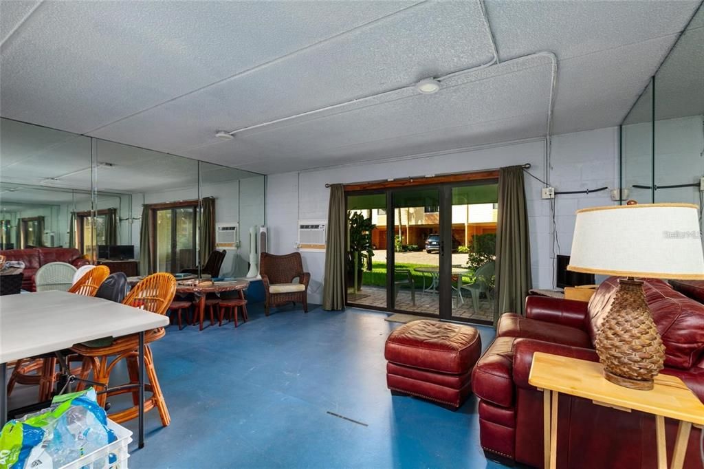 For Rent: $3,750 (2 beds, 2 baths, 1750 Square Feet)