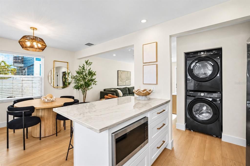 For Sale: $699,000 (3 beds, 1 baths, 1008 Square Feet)