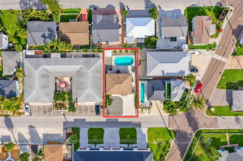 For Sale: $699,000 (3 beds, 1 baths, 1008 Square Feet)
