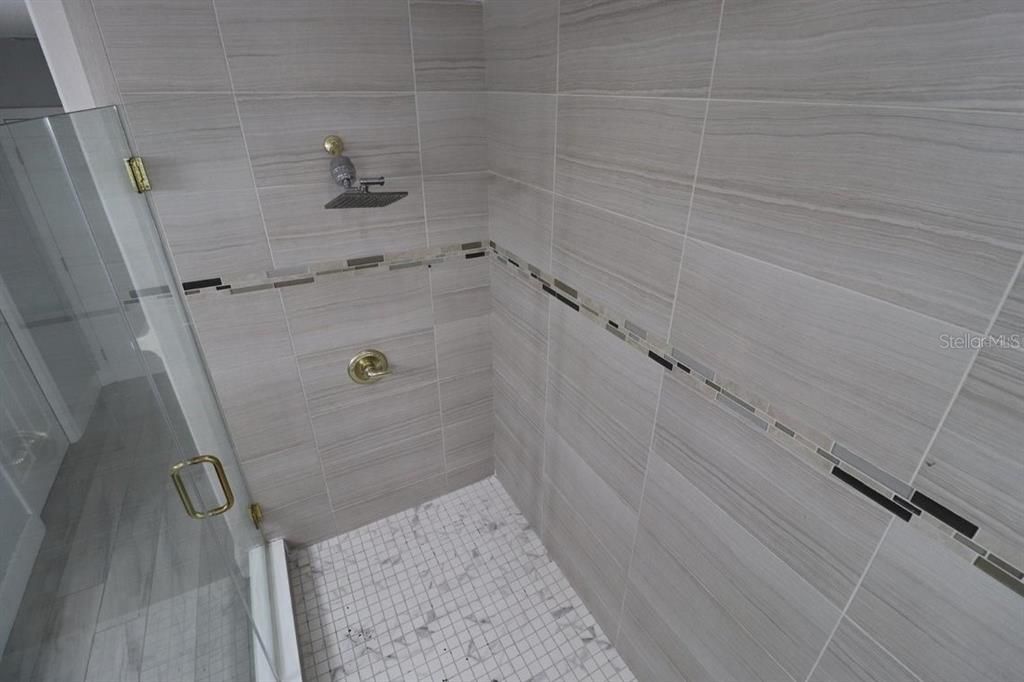 En Venta: $625,000 (4 camas, 3 baños, 2873 Pies cuadrados)