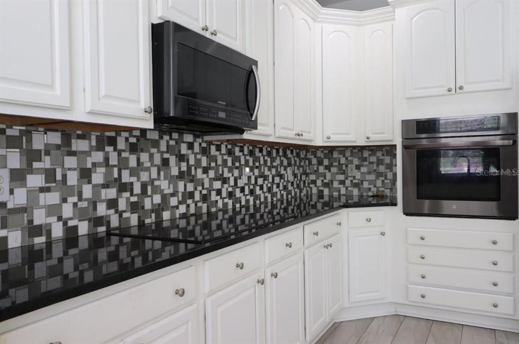 En Venta: $625,000 (4 camas, 3 baños, 2873 Pies cuadrados)