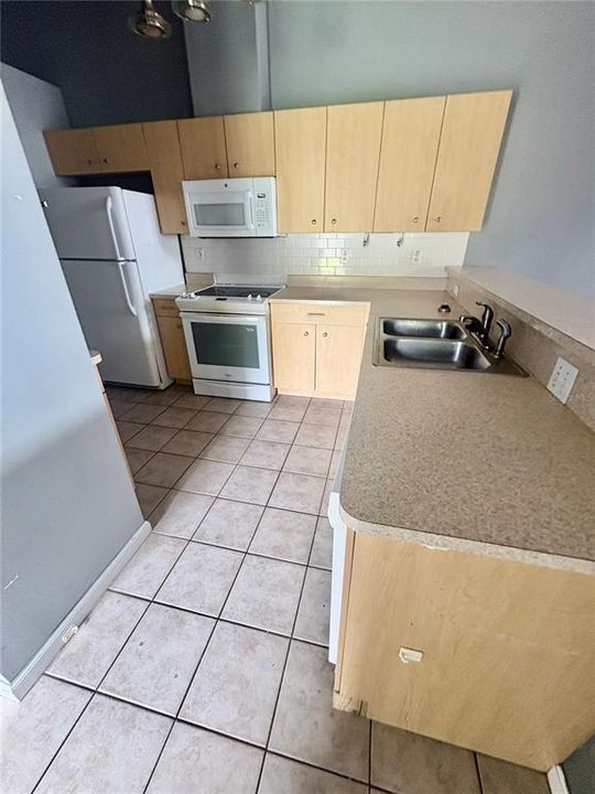 En Renta: $1,475 (3 camas, 2 baños, 1311 Pies cuadrados)