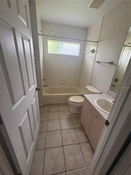 En Renta: $1,475 (3 camas, 2 baños, 1311 Pies cuadrados)