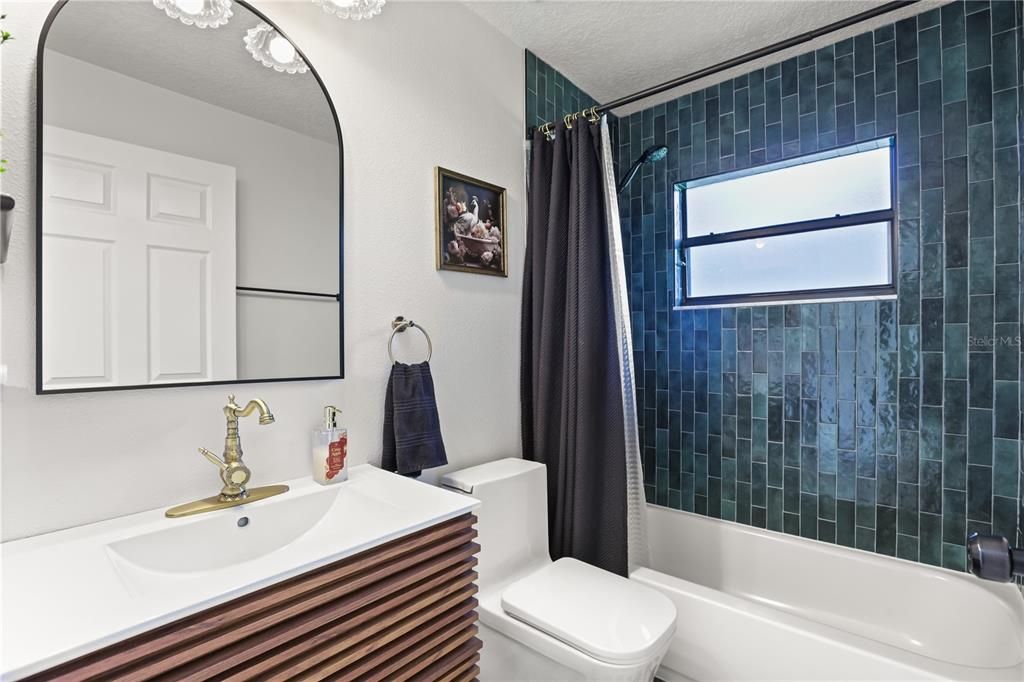 For Sale: $415,000 (3 beds, 2 baths, 1883 Square Feet)