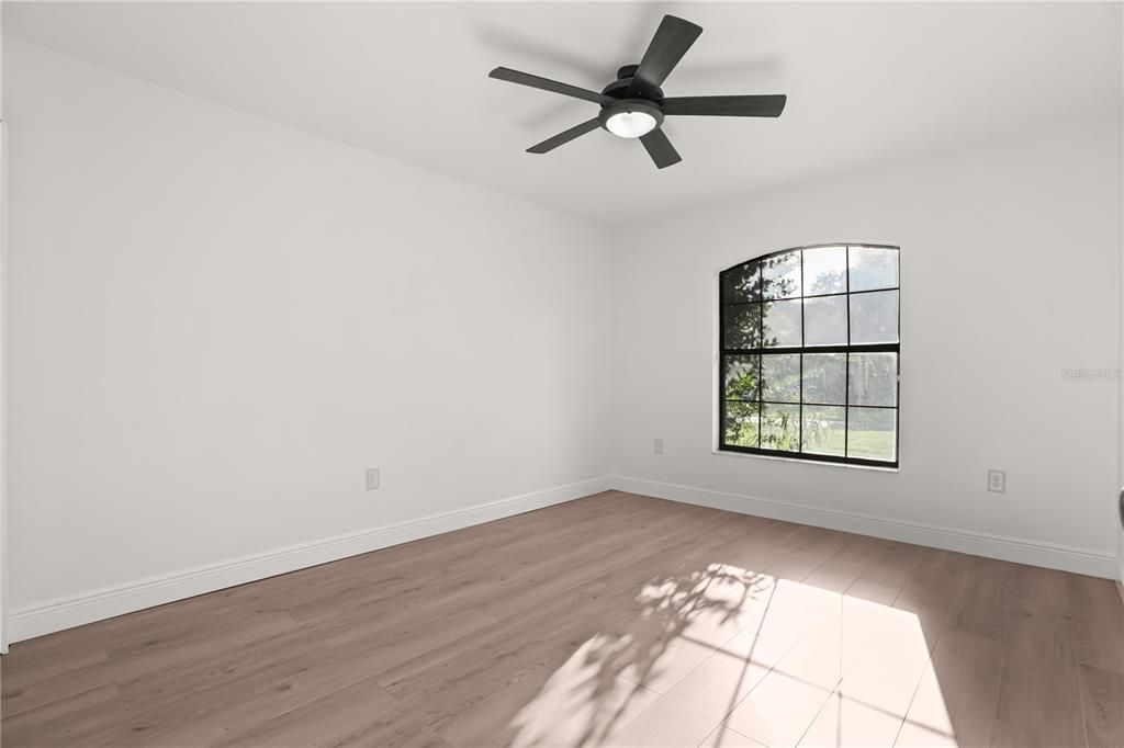 For Sale: $415,000 (3 beds, 2 baths, 1883 Square Feet)