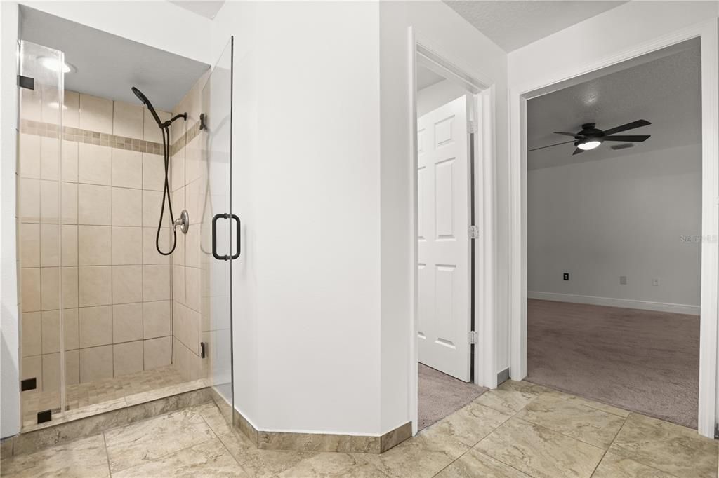 For Sale: $415,000 (3 beds, 2 baths, 1883 Square Feet)