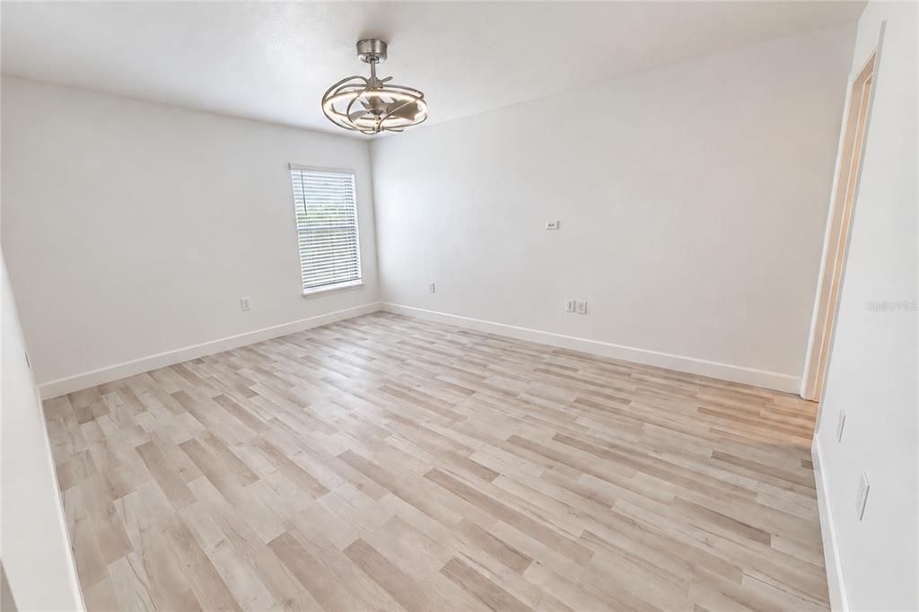 For Sale: $320,000 (3 beds, 2 baths, 1347 Square Feet)