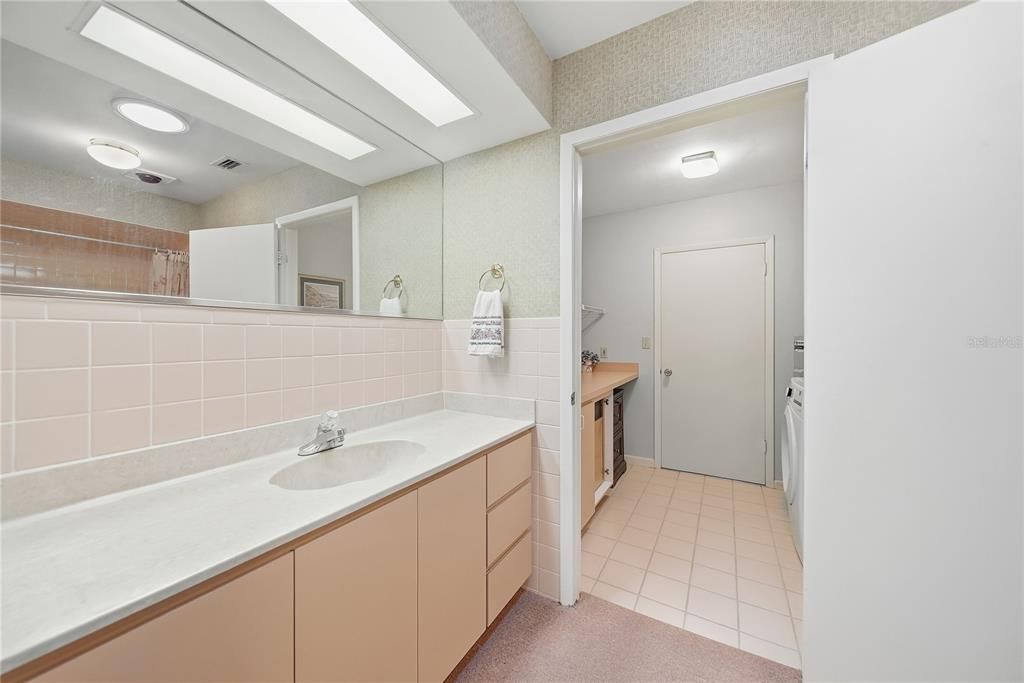 En Venta: $425,000 (3 camas, 2 baños, 1766 Pies cuadrados)