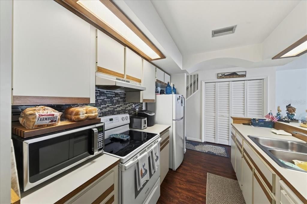 En Venta: $1,550,000 (8 camas, 0 baños, 4864 Pies cuadrados)