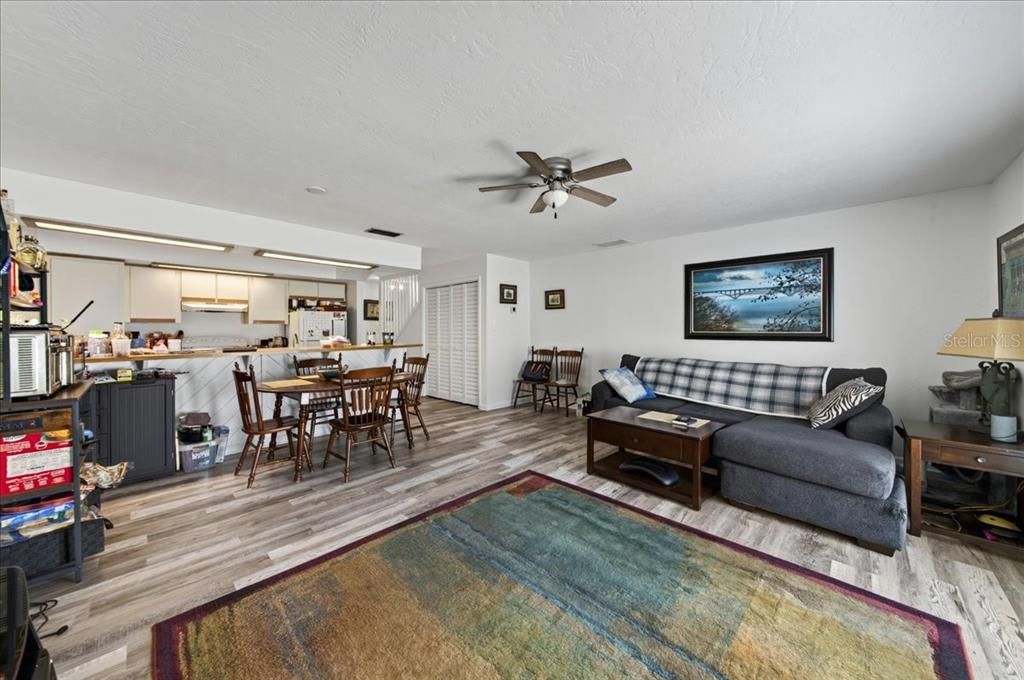 En Venta: $1,550,000 (8 camas, 0 baños, 4864 Pies cuadrados)