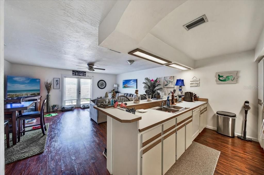 En Venta: $1,550,000 (8 camas, 0 baños, 4864 Pies cuadrados)