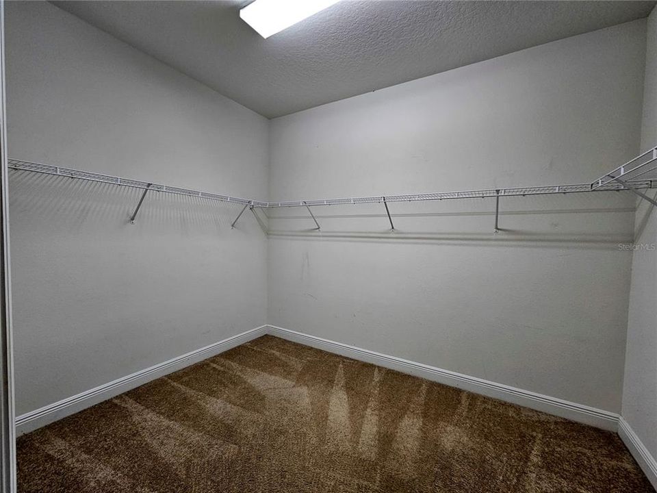 En Renta: $2,100 (3 camas, 2 baños, 2653 Pies cuadrados)