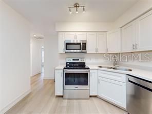 For Rent: $1,950 (3 beds, 2 baths, 1116 Square Feet)