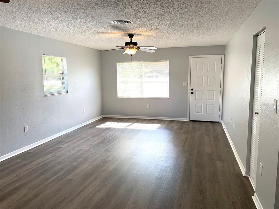 For Sale: $489,000 (6 beds, 0 baths, 2100 Square Feet)