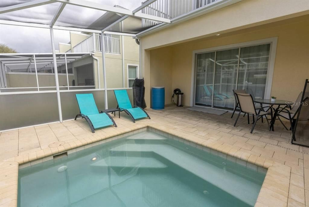 For Rent: $2,500 (3 beds, 2 baths, 1512 Square Feet)