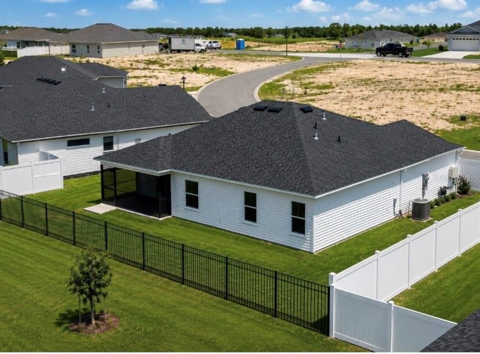 For Rent: $2,550 (3 beds, 2 baths, 1487 Square Feet)