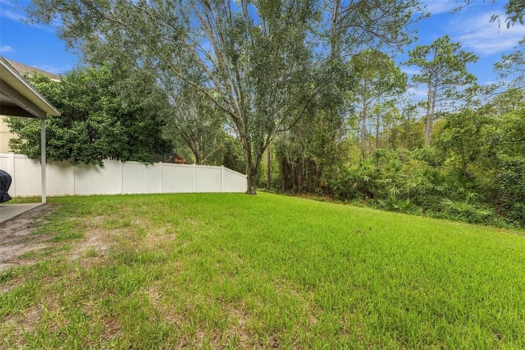 For Sale: $325,000 (6 beds, 3 baths, 2992 Square Feet)