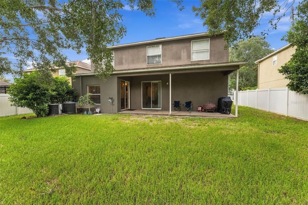 For Sale: $325,000 (6 beds, 3 baths, 2992 Square Feet)