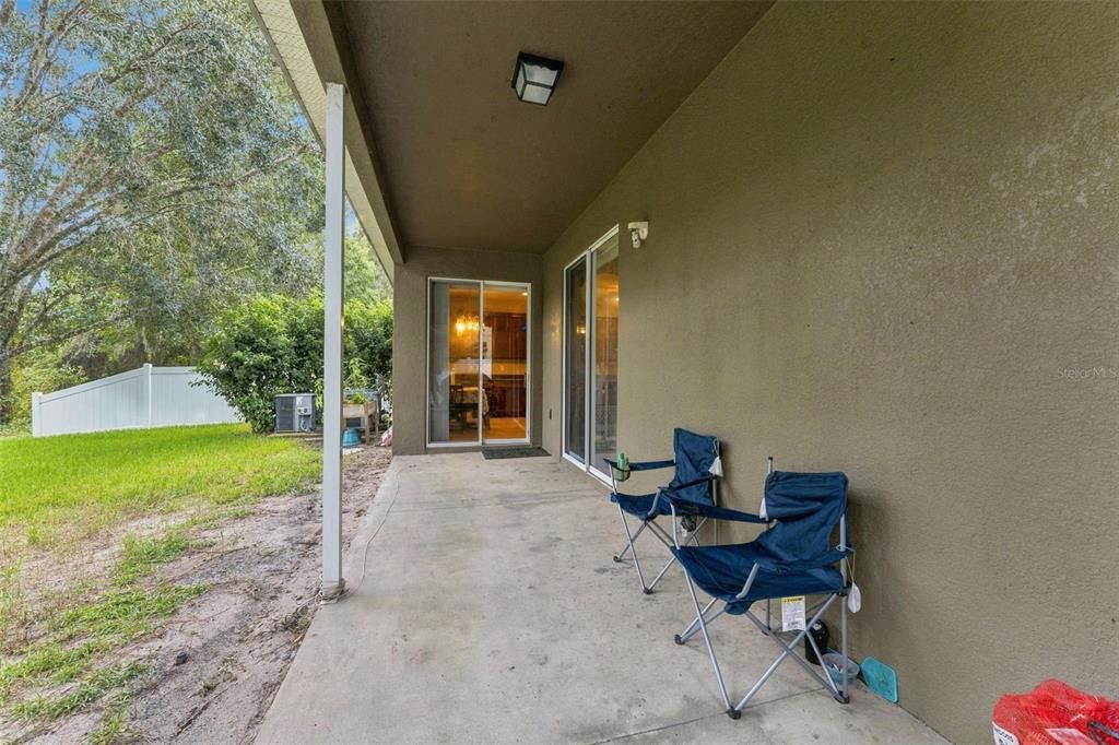 For Sale: $325,000 (6 beds, 3 baths, 2992 Square Feet)