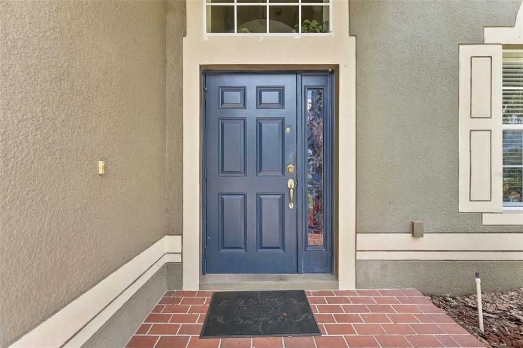 For Sale: $325,000 (6 beds, 3 baths, 2992 Square Feet)