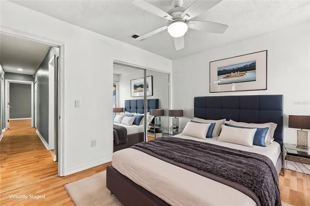 En Venta: $249,900 (4 camas, 2 baños, 1405 Pies cuadrados)