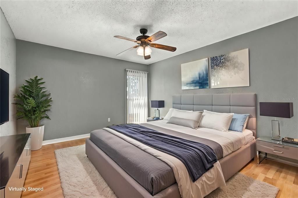 En Venta: $249,900 (4 camas, 2 baños, 1405 Pies cuadrados)