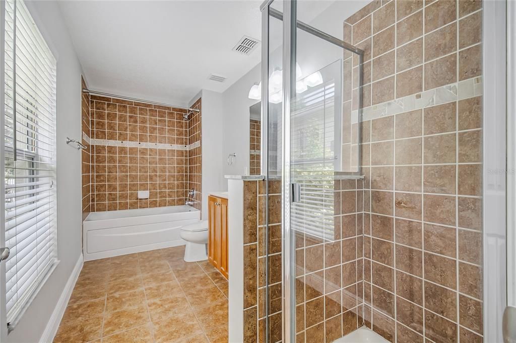 For Rent: $2,750 (3 beds, 2 baths, 1884 Square Feet)