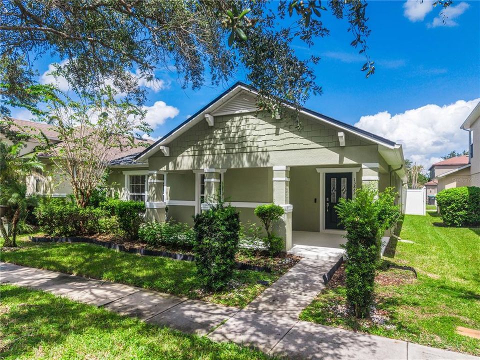 For Rent: $2,750 (3 beds, 2 baths, 1884 Square Feet)