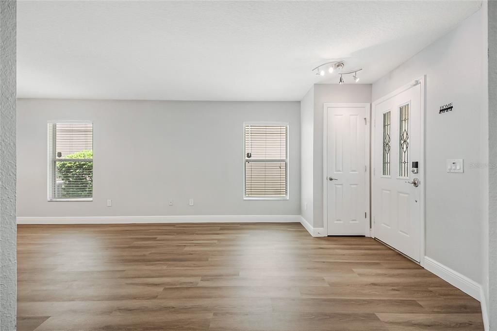 For Rent: $2,750 (3 beds, 2 baths, 1884 Square Feet)