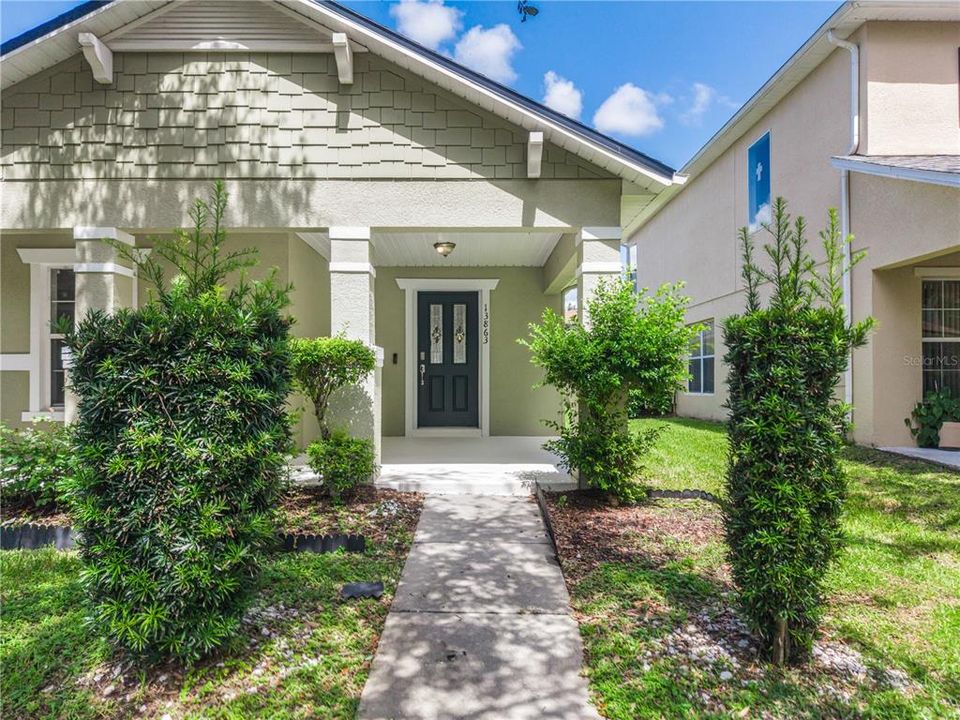 For Rent: $2,750 (3 beds, 2 baths, 1884 Square Feet)