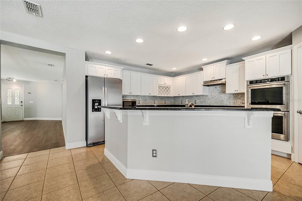 For Rent: $2,750 (3 beds, 2 baths, 1884 Square Feet)