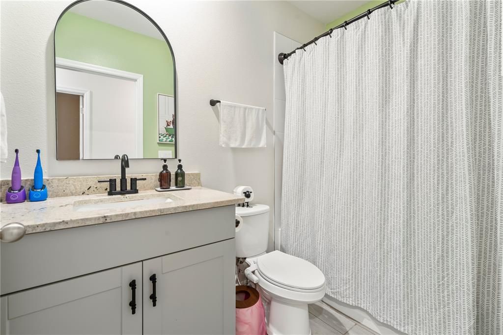 For Sale: $375,000 (3 beds, 2 baths, 1680 Square Feet)