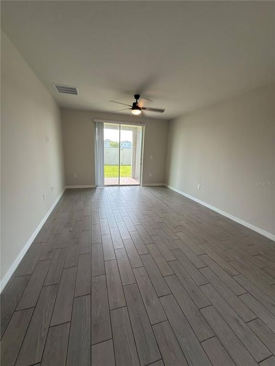 For Sale: $375,000 (3 beds, 2 baths, 1680 Square Feet)